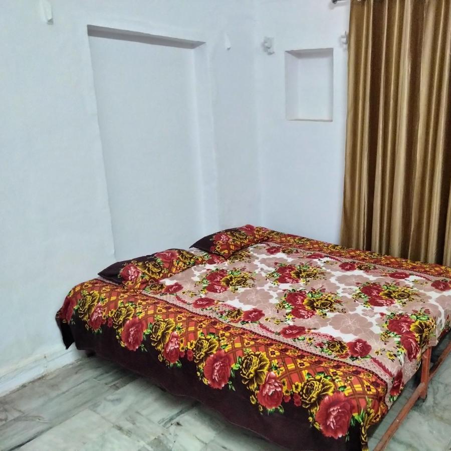 Shri Swami Sheetal Das Akhada B1-88 Assi , Near Pushkar Talab,Varanasi, Ashram Dharmshala Hotel Cameră foto