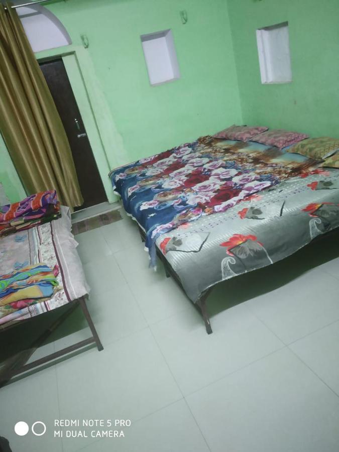 Shri Swami Sheetal Das Akhada B1-88 Assi , Near Pushkar Talab,Varanasi, Ashram Dharmshala Hotel Exterior foto
